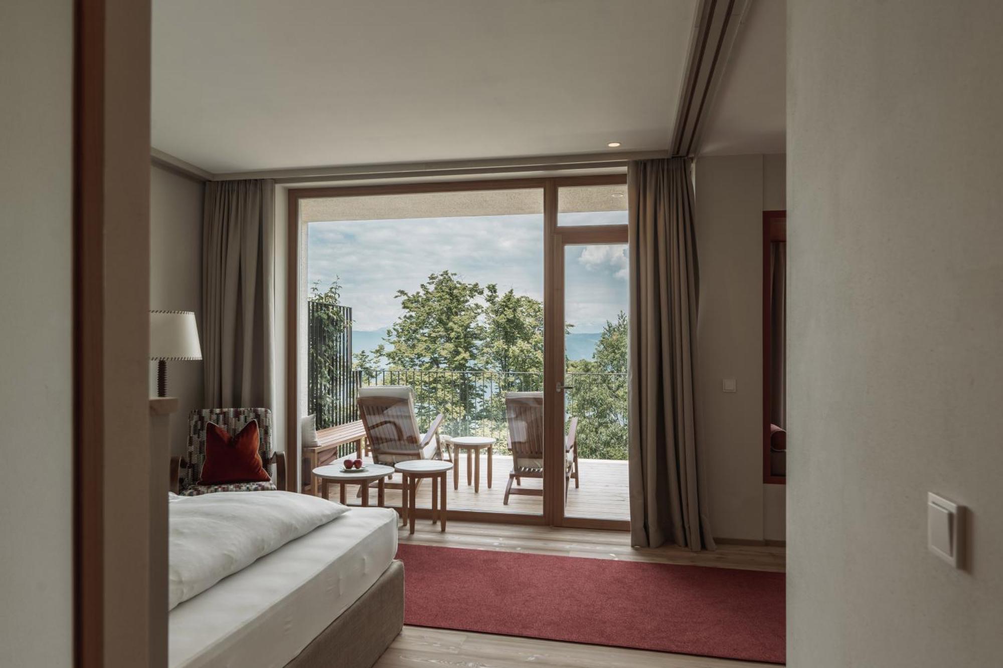 Suite Balcony,1546337110:JPEG